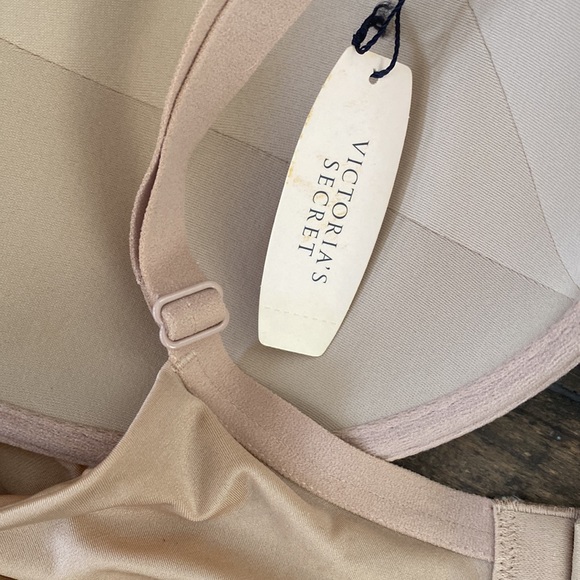 NWT Victoria’s Secret bra - Picture 4 of 5